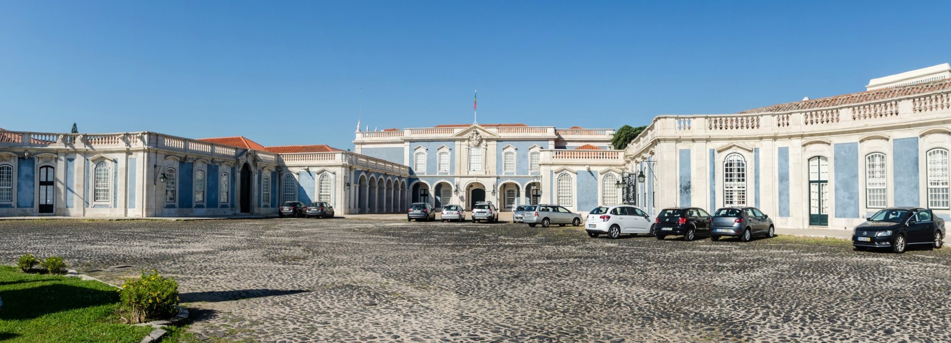 Queluz